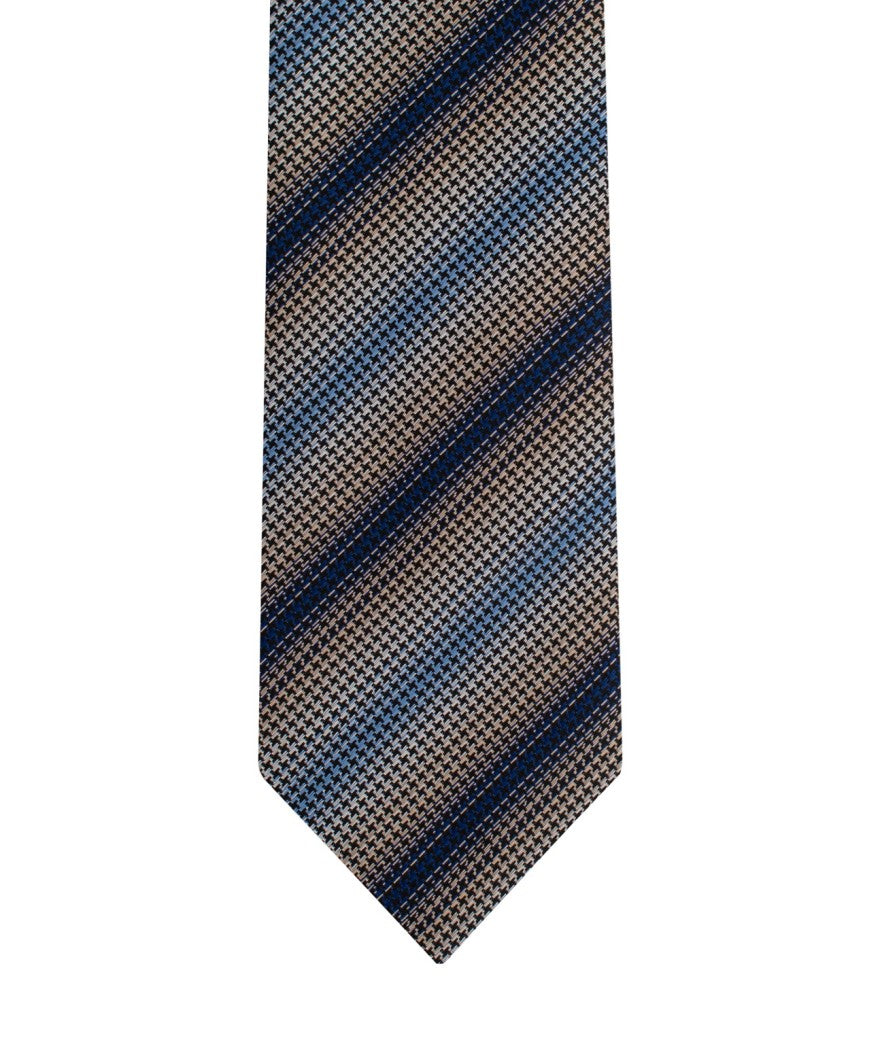 2242 - 2.75 INCH TIES AND HANKIES